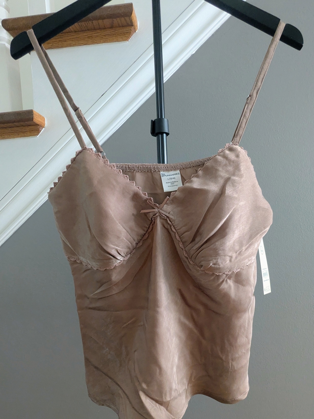 No Boundaries Woven (satin like) Cami, Sz Lg